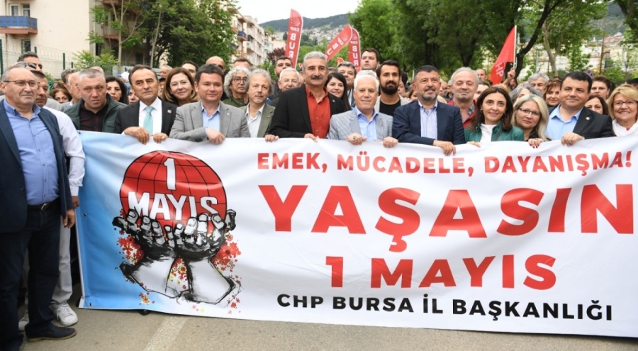 Bursa Osmangazi Belediye Başkanı Aydın 1 Mayıs'ı emekçilerle birlikte kutladı
