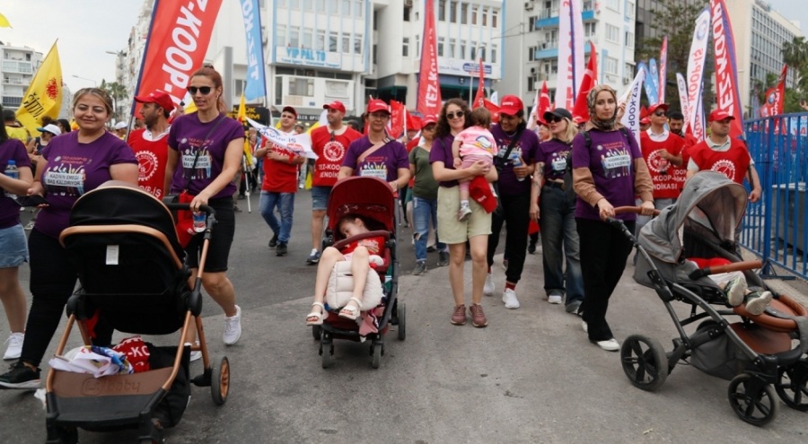 Antalya'da 1 Mayıs Emek ve Dayanışma Günü kutlandı