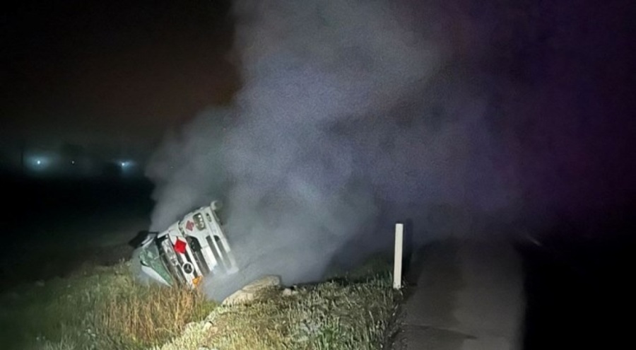 LPG yüklü tanker devrildi! Yol ulaşıma kapatıldı