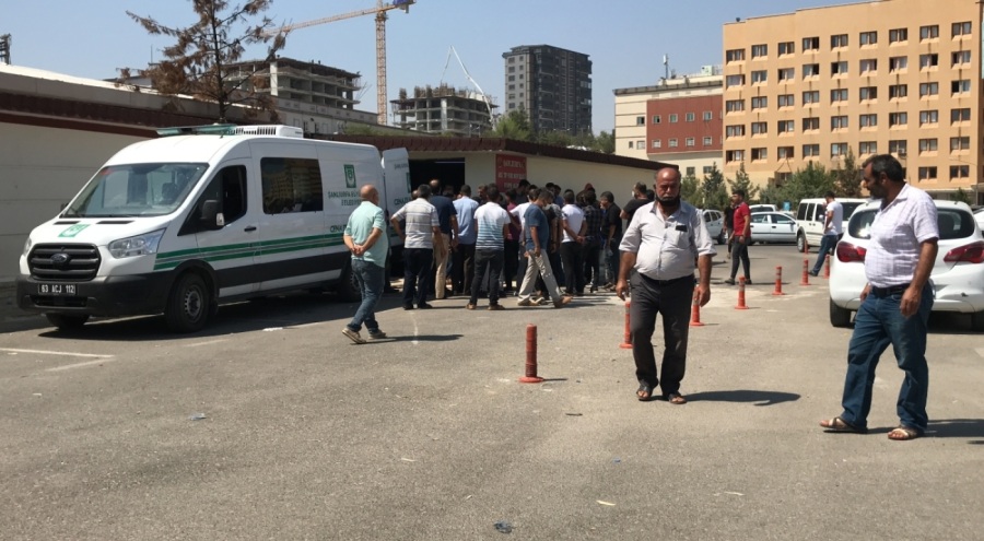 1 Mayıs'ta ölen işçi, son yolculuğuna uğurlandı