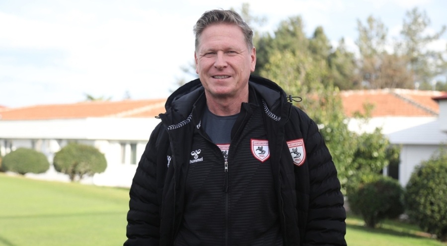 Samsunspor Teknik Direktörü Gisdol: "Trabzonspor maçını dört gözle bekliyoruz"