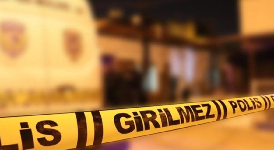 Erkek dehşeti: Tartıştığı kadını boğazından bıçakladı