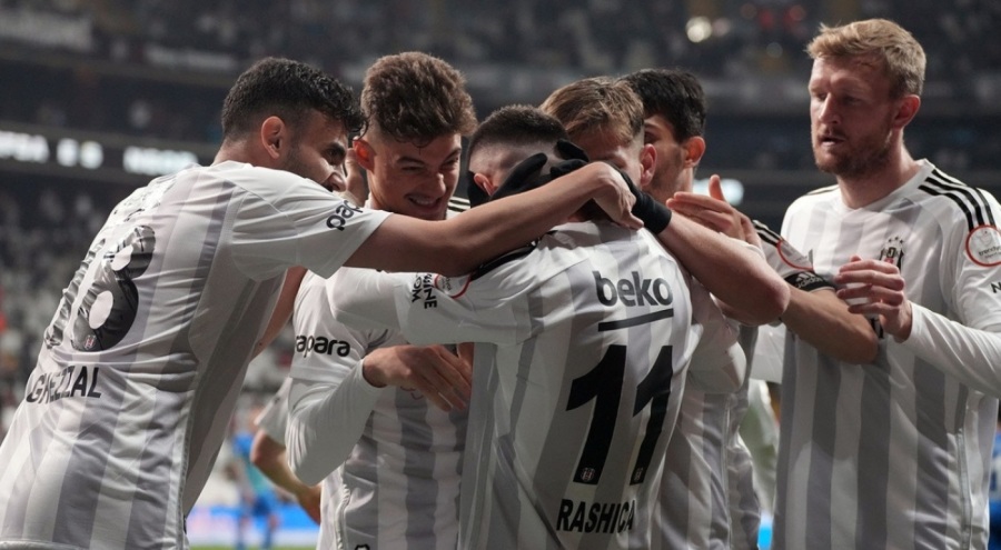 Beşiktaş, Çaykur Rizespor'u son saniyede yendi