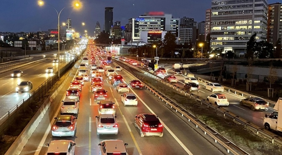 İstanbul'da bazı yollar trafiğe kapatılacak