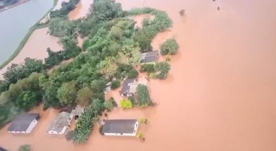 Brezilya'da sel ve toprak kayması! 55 ölü, 76 kayıp