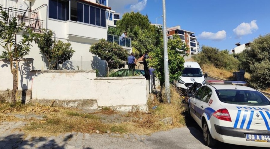 Çatıdan düşen adam hayatını kaybetti