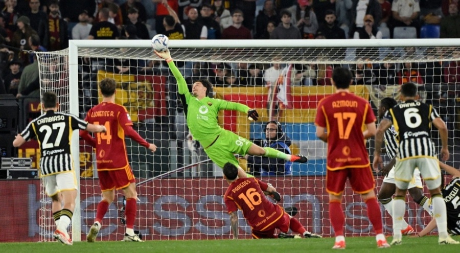 Roma, sahasında karşılaştığı Juventus ile berabere kaldı