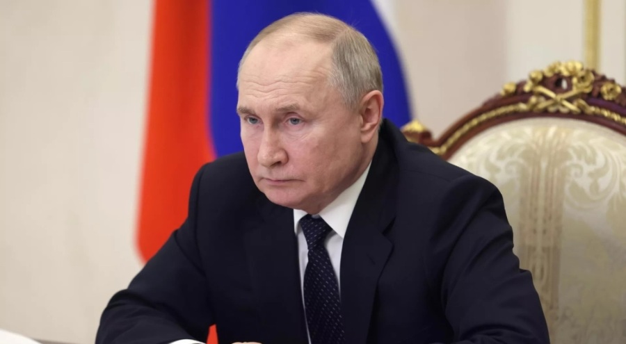 Putin: Rusya, tarihi meydan okumaların üstesinden başarıyla geldi