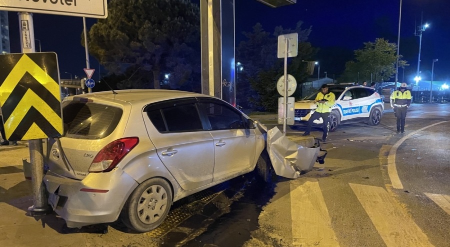 Zeytinburnu'nda trafik kazası: 1 yaralı