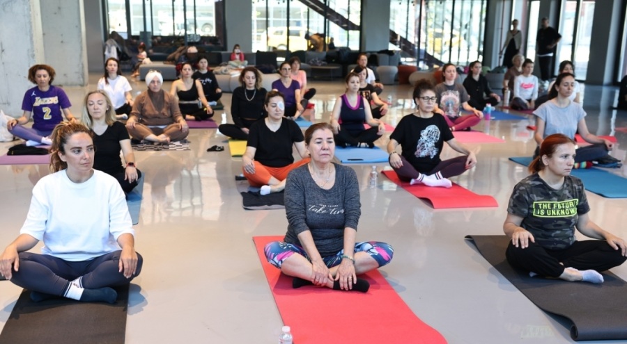 Nilüfer'de yoga buluşmaları devam ediyor