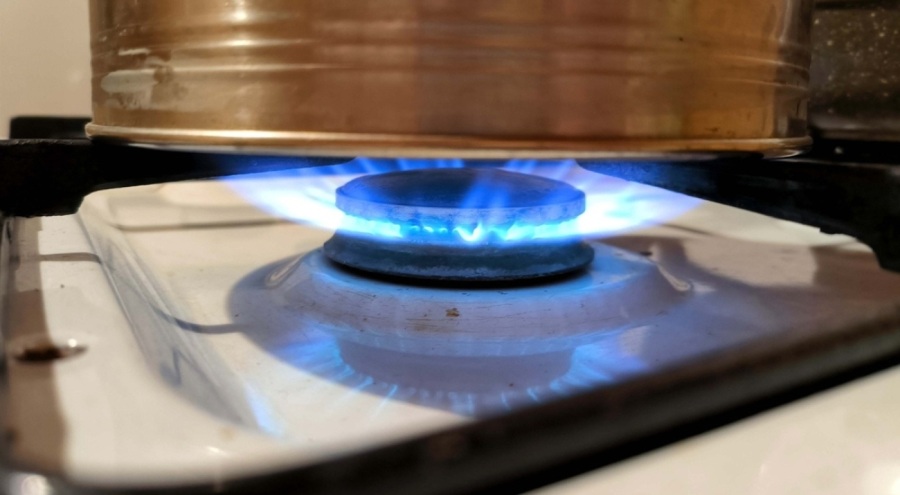 İstanbul'da çıkarılan doğal gazın ilk ateşi yandı