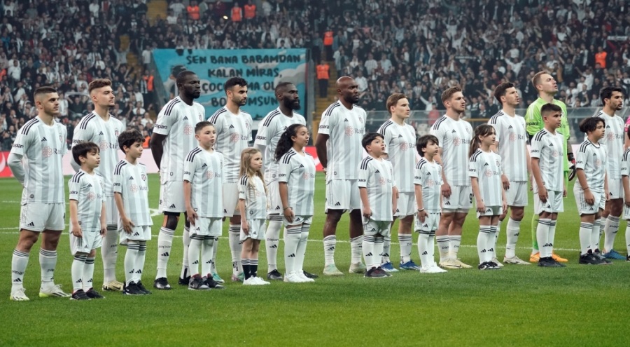 Beşiktaş, Ankaragücü maçına 2 değişiklikle çıktı