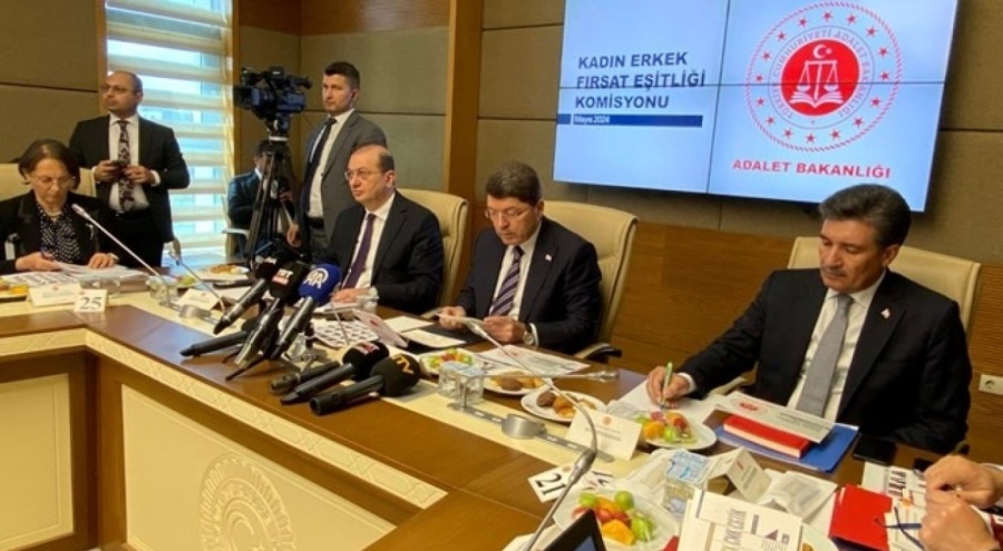 Adalet Bakanı: Kadına yönelik şiddet tüm dünyanın sorunu