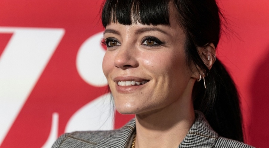Lily Allen: "Ölürsem telefonumu tabutuma koyun"