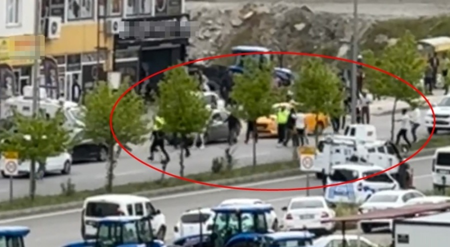 İki aile birbirine girdi! Tekme ve yumruklar havada uçuştu