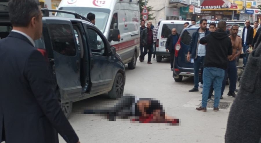 Bursa'da vurduğu kayınbiraderlerini hastaneye götürürken yakıt bitince bırakıp kaçtı