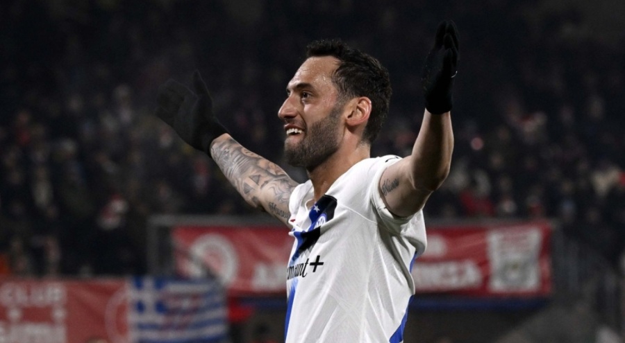 Hakan Çalhanoğlu'ndan şampiyonluk dövmesi