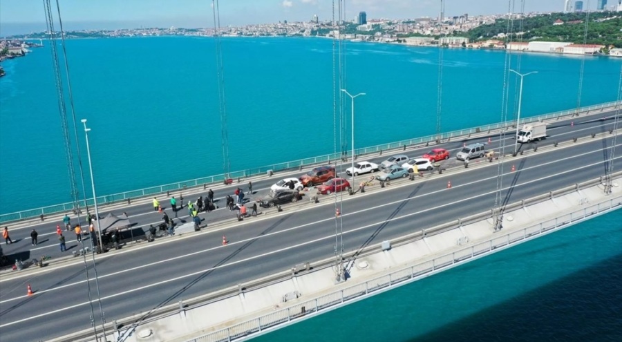 15 Temmuz Şehitler Köprüsü girişinde yangın