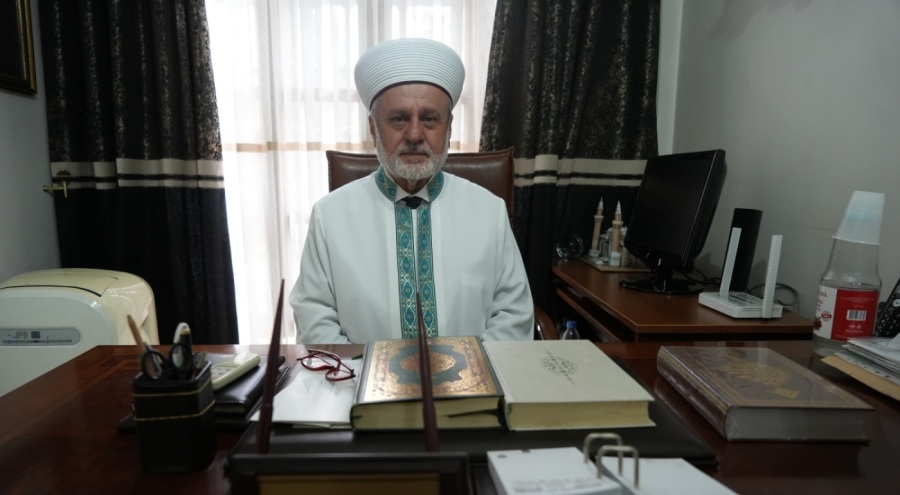 Bursa Ulu Cami'nin 25 senelik baş imamı emekli oldu