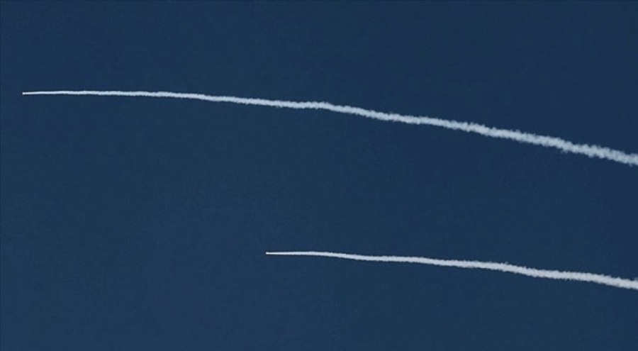 İsrail'den, Lübnan'ın güneyine hava saldırıları