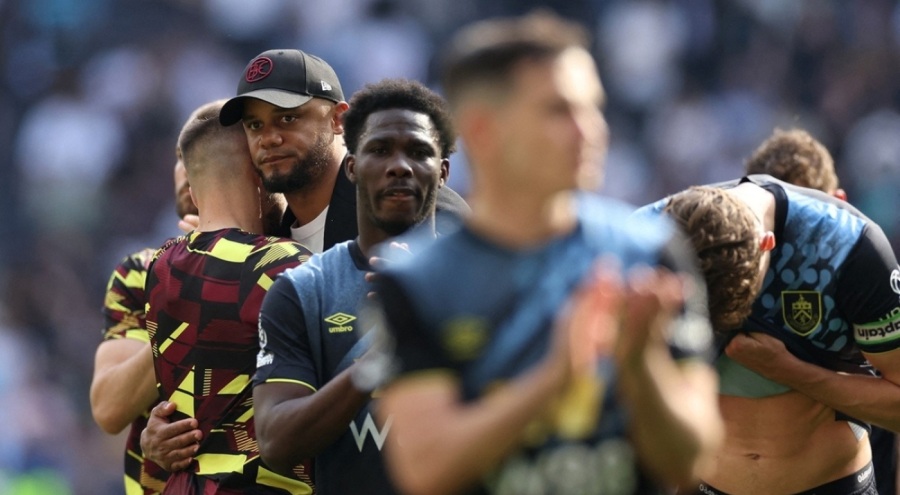 Burnley, Tottenham'a yenilerek küme düşen 2. takım oldu