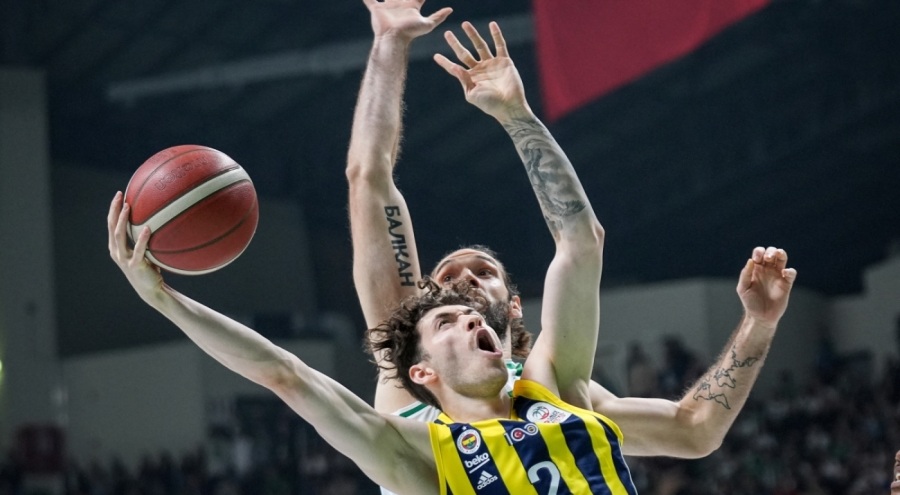 Fenerbahçe Beko, Bursaspor İnfo Yatırım'ı uzatmalarda mağlup etti