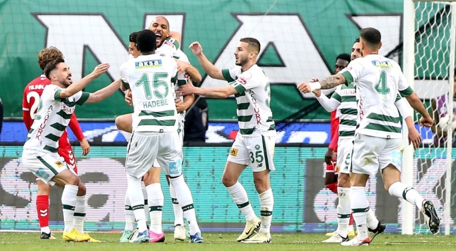 Konyaspor sahasında karşılaştığı Samsunspor'u 3-0 yendi