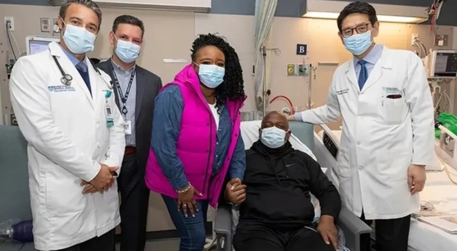 ABD'de domuz böbreği nakledilen ilk hasta öldü