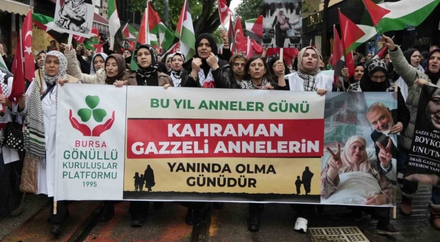 Bursa Gönüllü Kuruluşlar Platformu, Filistin halkına yönelik zulüme karşı yürüyüş düzenledi