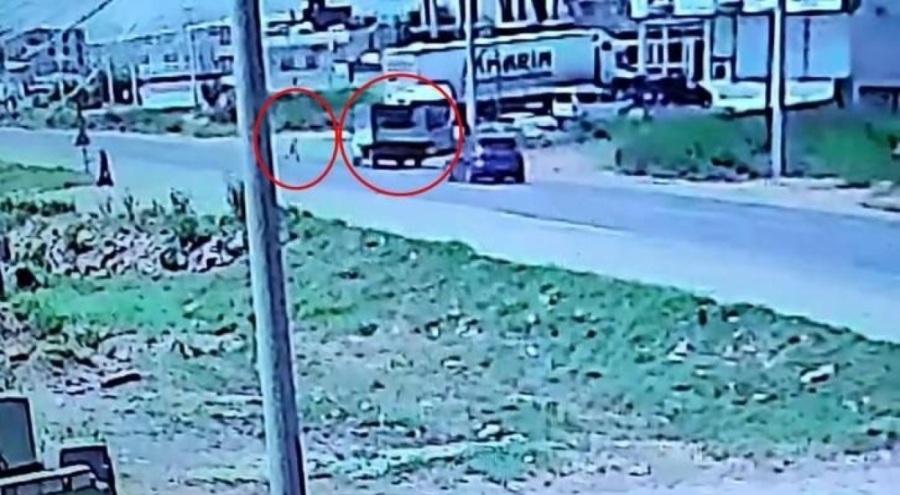 Mardin'de kamyonet çocuğa çarptı