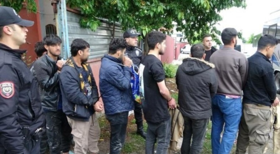 İş yerinde 25 kaçak göçmen yakalandı