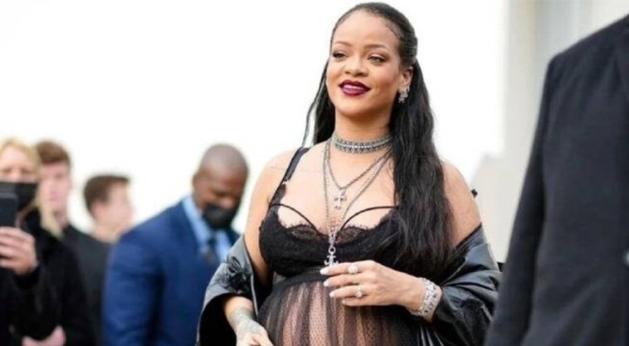 Rihanna ve ASAP Rocky romantik Anneler Günü yemeğine çıktı