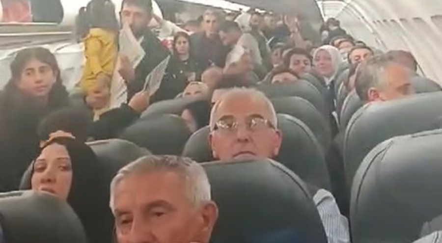 Havalimanında yolcuların zor anları! Saatlerce uçakta bekletildiler