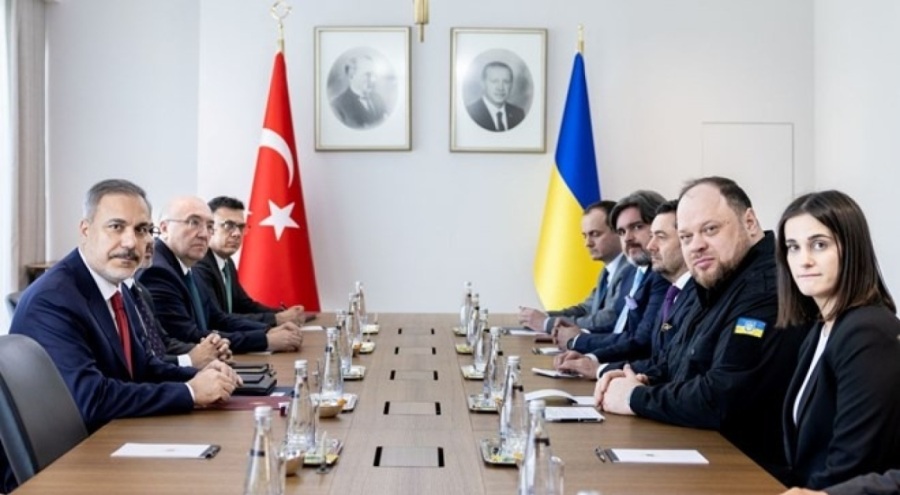 Dışişleri Bakanı Fidan, Ukrayna Meclis Başkanı ile görüştü