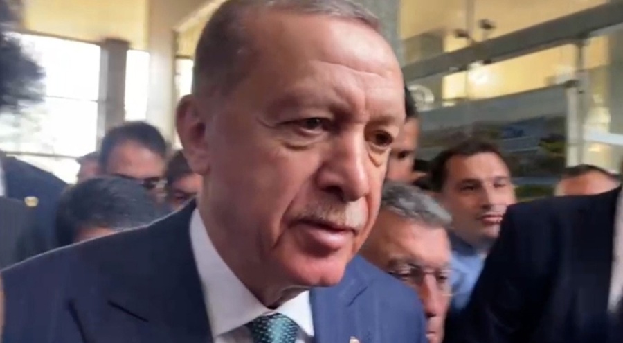 Erdoğan grup toplantısı sonrası gazetecilerin sorularını yanıtladı