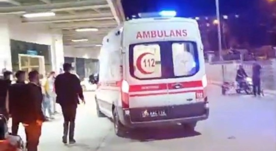 Babasının silahıyla oynayan küçük kız kendini vurdu