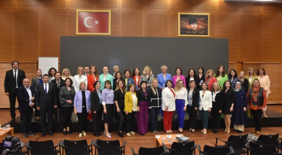 Bursa dinamikleri BUİKAD 'ın zirvesinde bir araya geldi