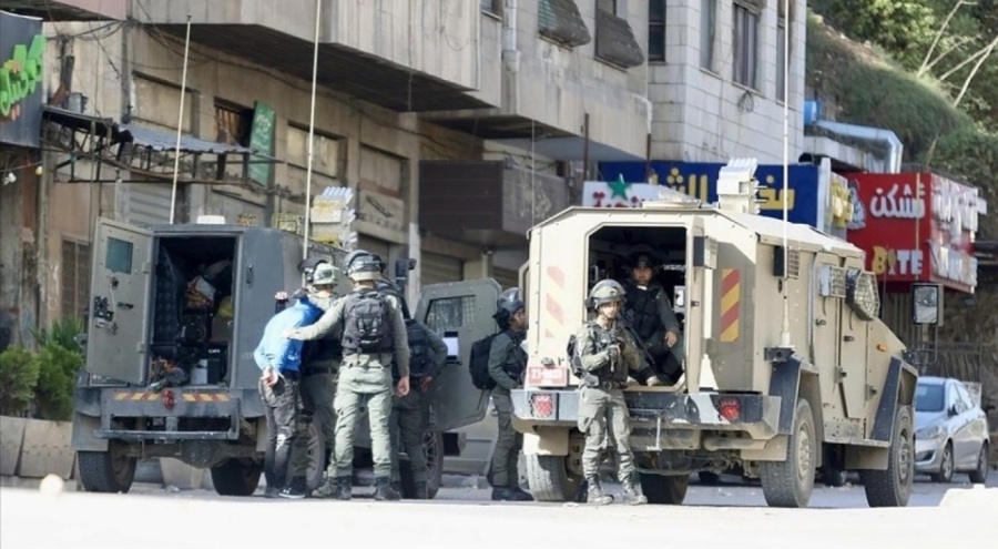 İsrail, 7 Ekim'den bu yana Batı Şeria'da 8 bin 755 Filistinliyi gözaltına aldı