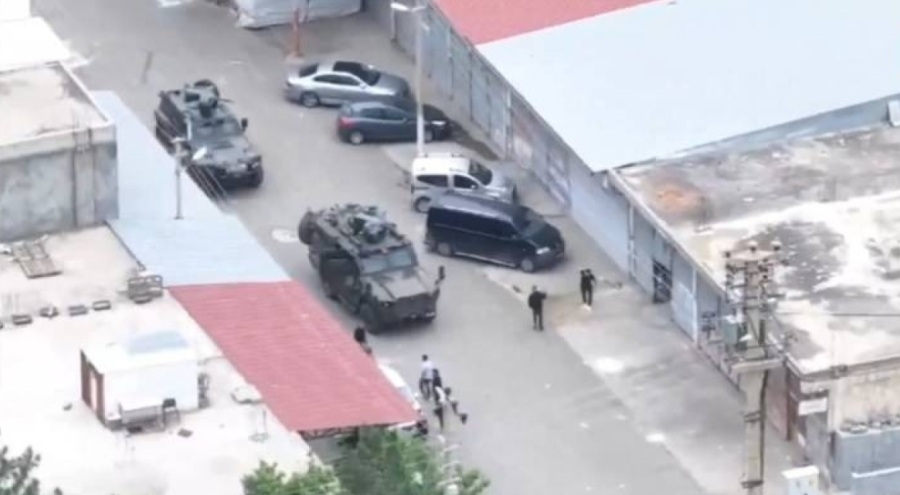 77 ilde ruhsatsız silah ve kaçakçılık operasyonu gerçekleştirildi!