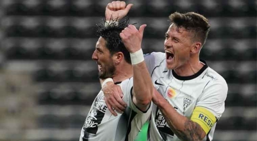 Angers Ligue 1'e yükselen ikinci takım oldu