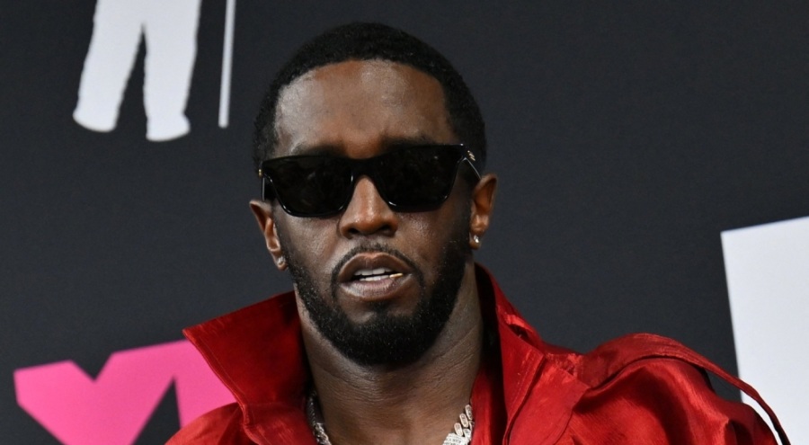 Ünlü şarkıcı Puff Diddy'nin otelde kız arkadaşına saldırdığı görüntüler ortaya çıktı