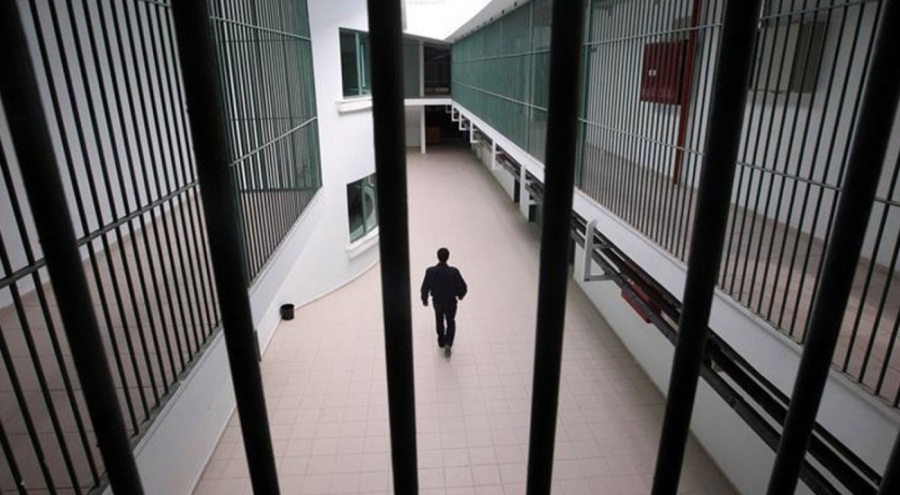 Hükümlü ve tutuklulara 19 Mayıs'ta açık görüş izni