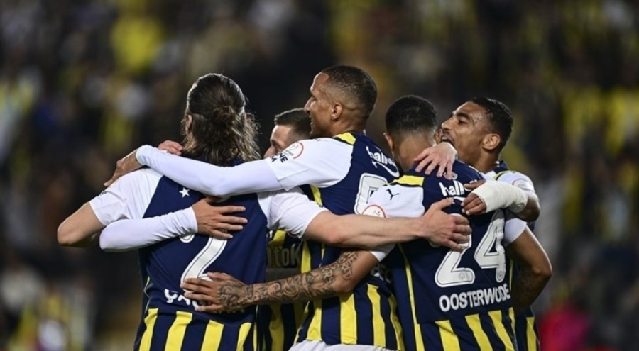Derbi öncesi Fenerbahçe'ye kötü haber!