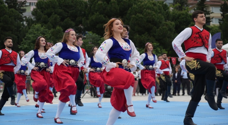 Bursa'da 19 Mayıs coşkusu hız kesmiyor