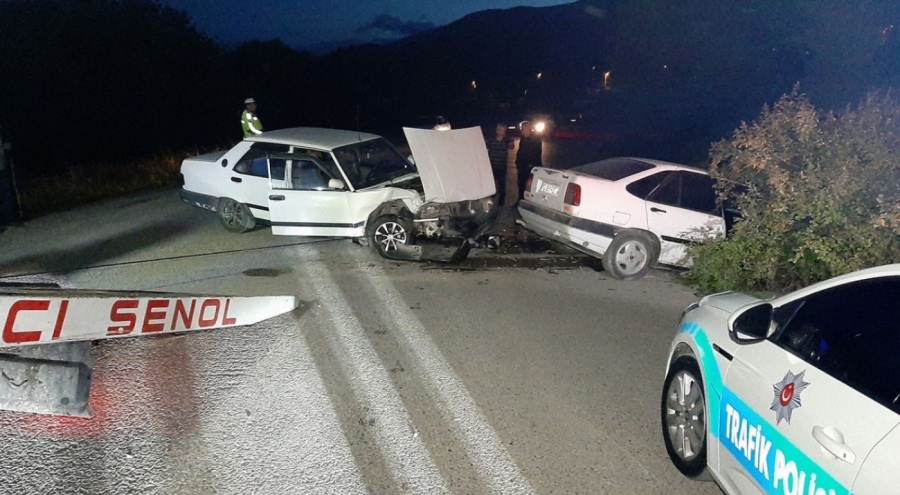 4 kişinin yaralandığı kazada sürücü 257 promil alkollü çıktı