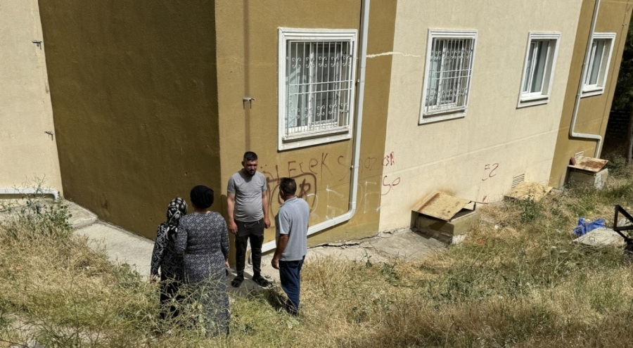 4 yaşındaki çocuk 8. kattan düştü