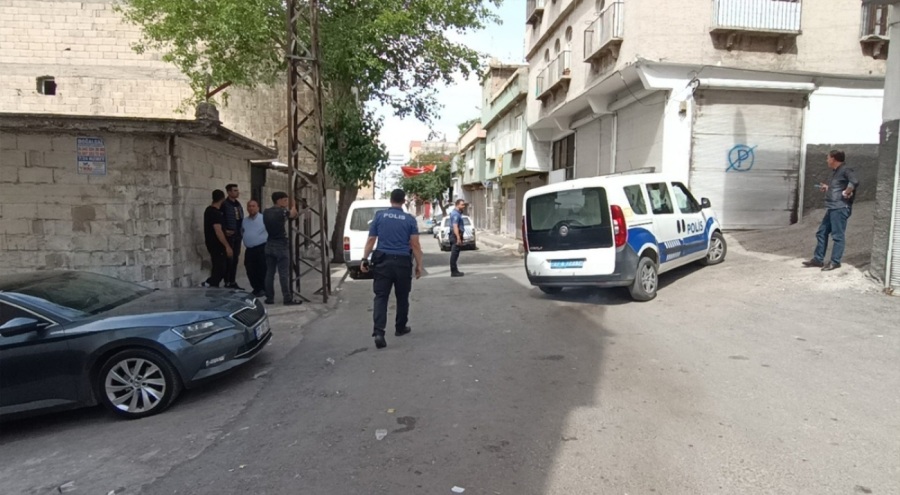 2 grup arasında çıkan silahlı kavgada 5 kişi yaralandı