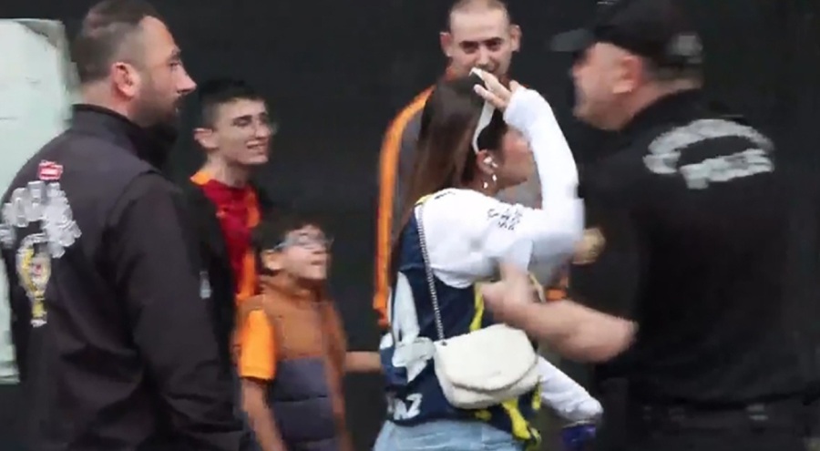 Fenerbahçe formalı kadın taraftara Florya'da sert tepki