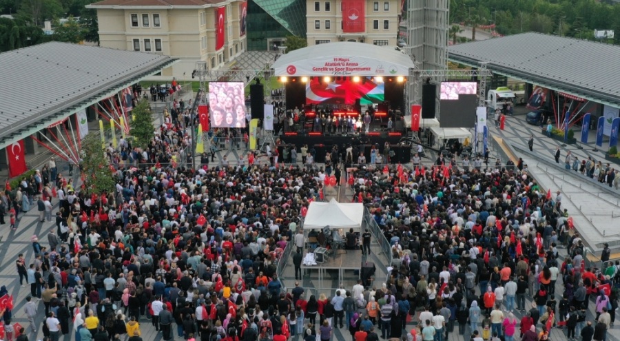 Haluk Levent'ten Bursa'da takdir toplayan hareket!