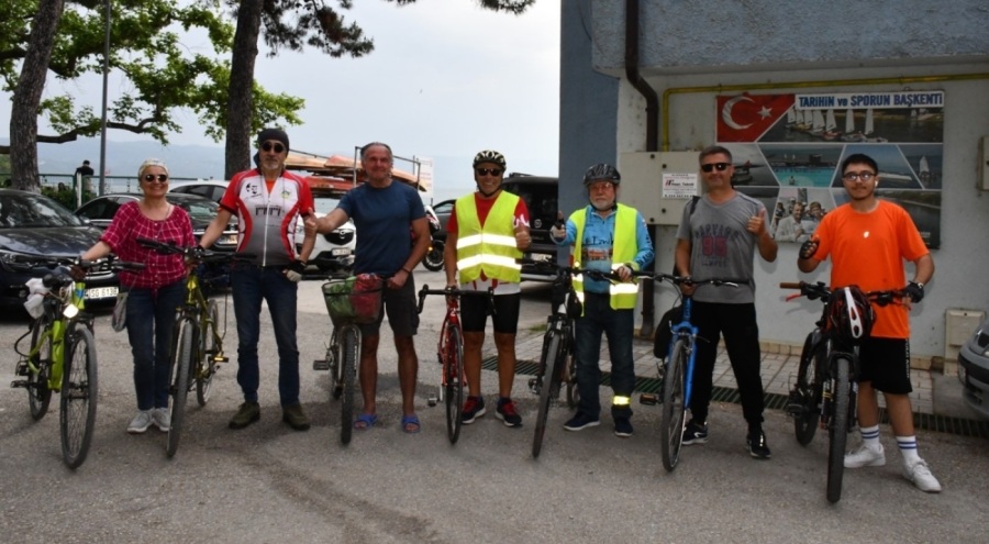 Bursa İznik'te triatlon yarışması düzenlendi